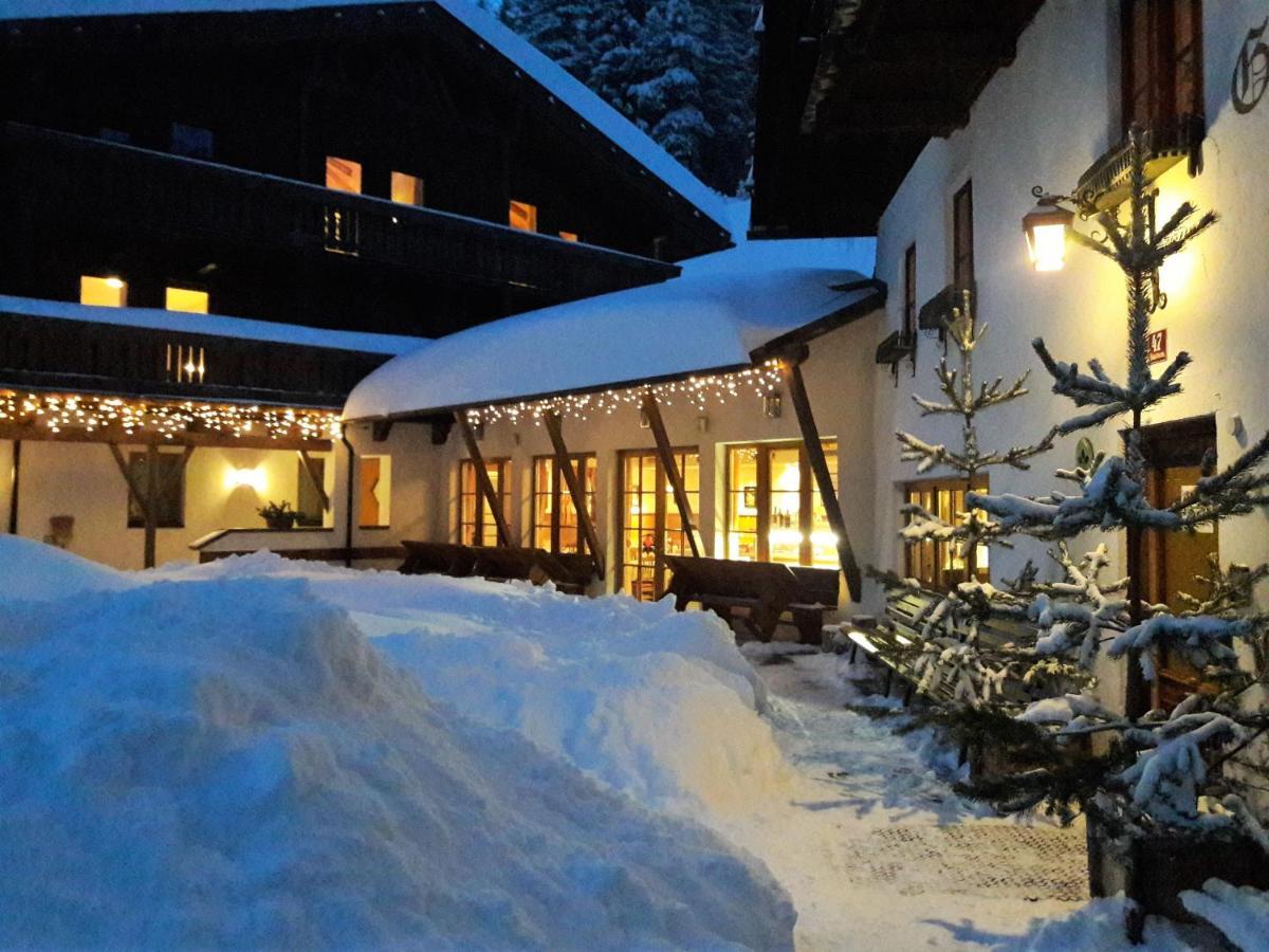 Hotel Gasthof Stuibenfall Niederthai Exteriör bild